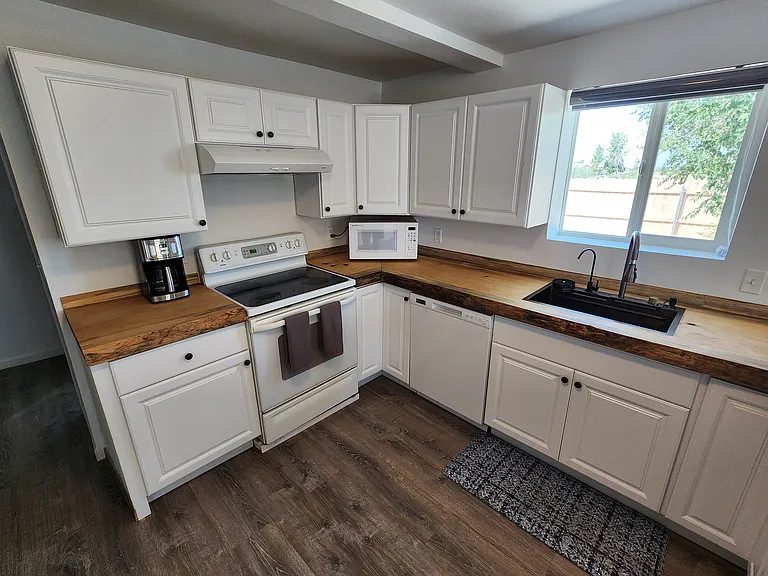 537 S Taylor Rd — Photo 39