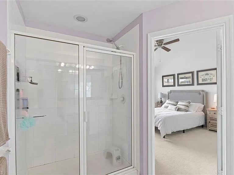 941 Hampton Cir #109 — Photo 23