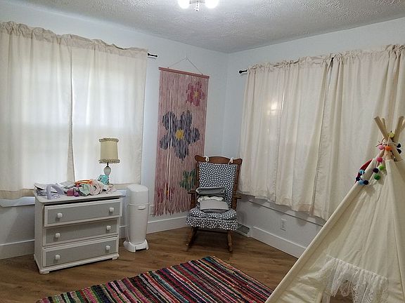 4th image of 3365 Boyce Dr