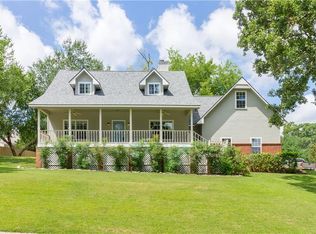 107 NW O St, Bentonville, AR 72712
