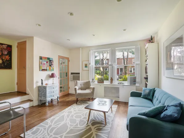 49-14 39th Avenue image 1 of 15