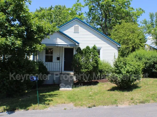 509 5th St, Waynesboro, VA 22980