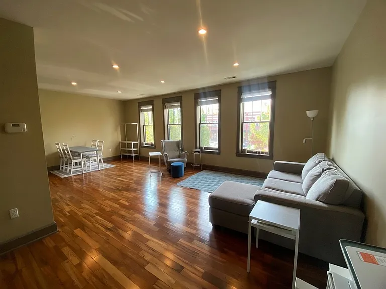 581 Hillside Dr — Photo 18