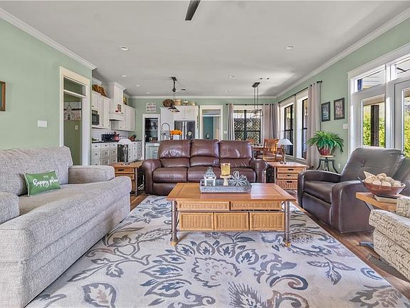 5th image of 111 Saint Abigail Ln