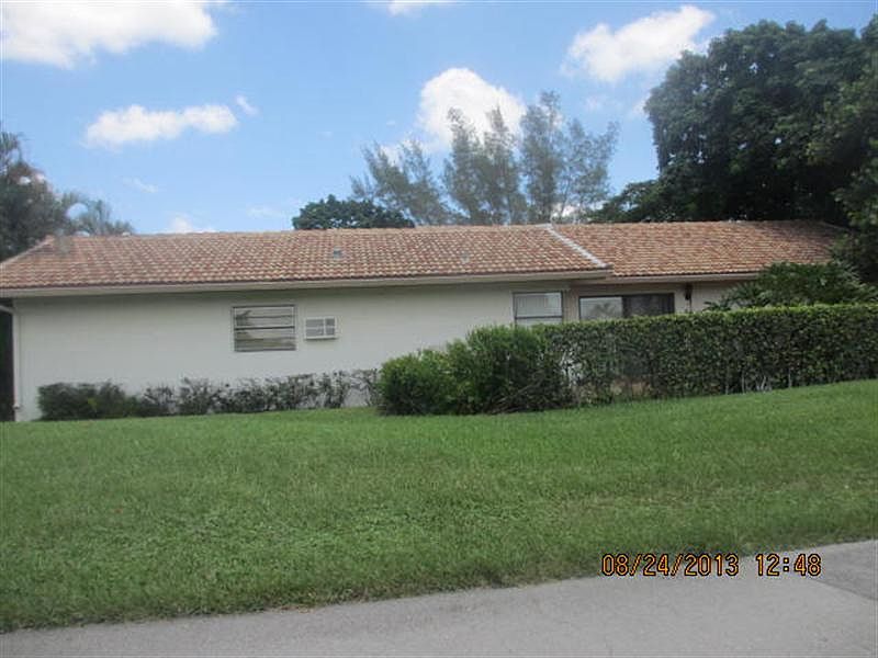 2nd image of 3400 Cherry Garden Cir