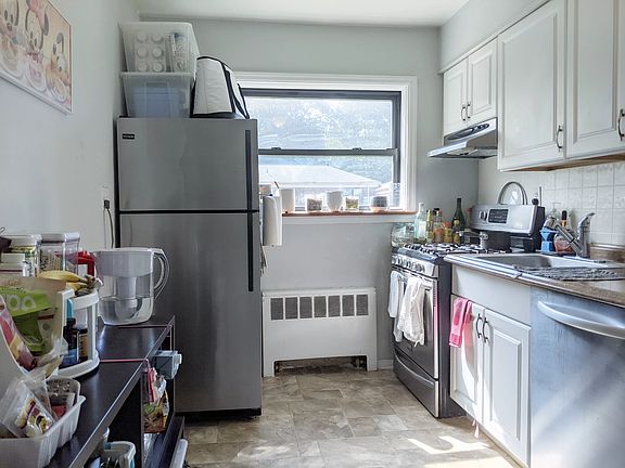 4th image of 75-23 217th St #2