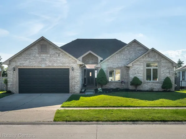 50847 Commons Dr, Macomb, MI 48042