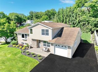 107 Chestnut Oval, Orangeburg, NY 10962
