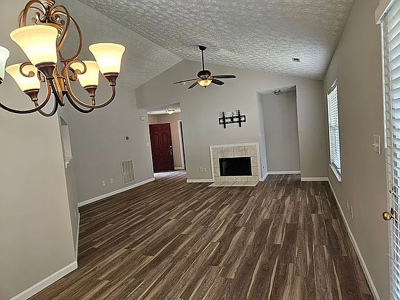 2nd image of 1331 Hunters Way Ct