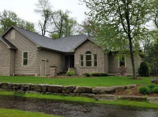 303 48th Ave, Menominee, MI 49858