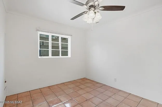 1308 E Spring St — Photo 13