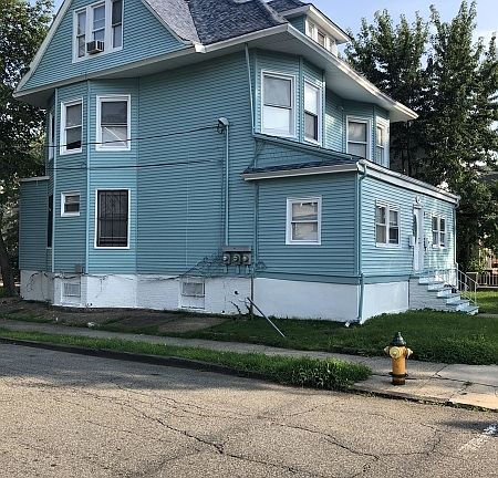 2nd image of 86 Isabella Ave