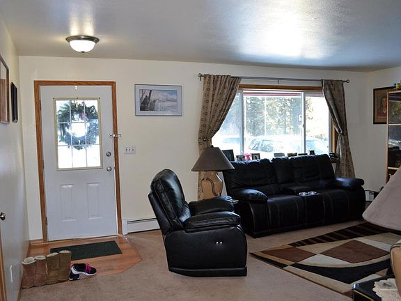 4th image of 44776 Knight Dr