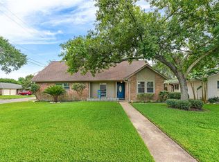 410 Crete Dr, Deer Park, TX 77536