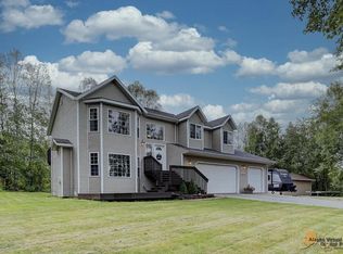 23032 Skyview Ave, Chugiak, AK 99567