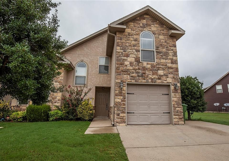 1st image of 2408 S 15th Pl