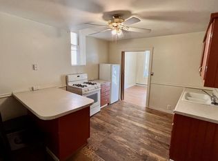 631 University Ave, Dubuque, IA 52001