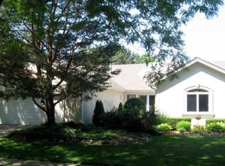 1920 Gladstone Dr, Wheaton, IL 60189