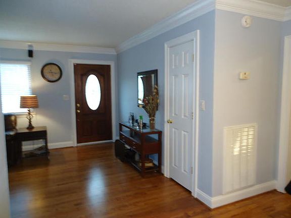 2nd image of 4016 Woodmont Dr