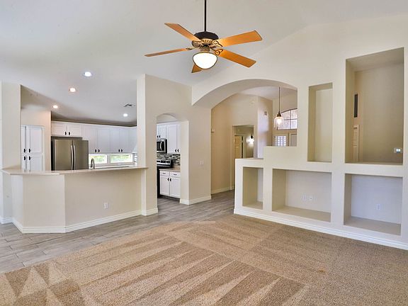 4th image of 2841 S Tumbleweed Ln