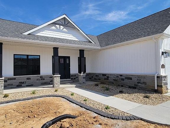 2nd image of 1438 Montauk Rd