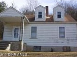 332 Pot Rock Rd, Woodlawn, VA 24381