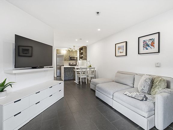 3rd image of 4350 Lorimer Rd #243