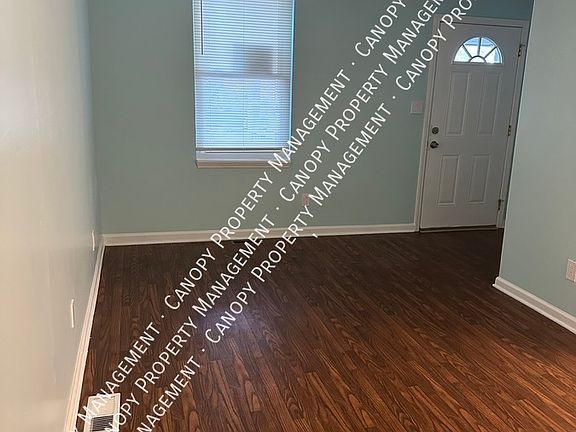 5th image of 724 Charles Ave