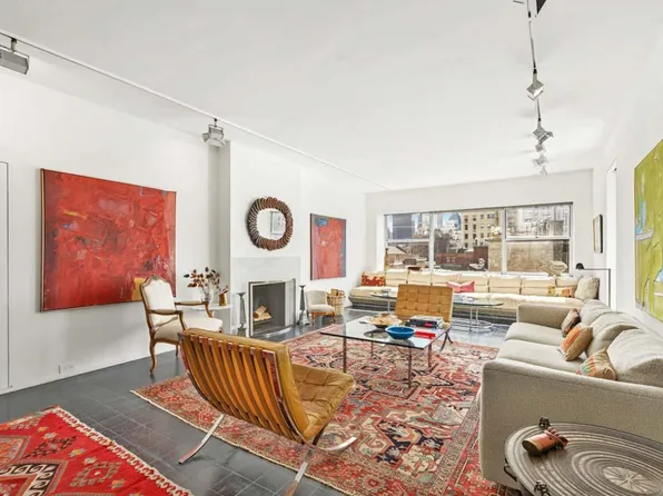 700 Park Avenue image 1 of 21