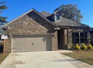 137 Silverside Dr, Perry, GA 31069