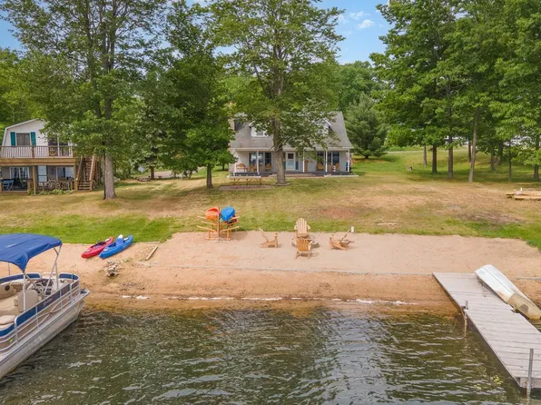 644 N Lakeview Dr, Hale, MI 48739