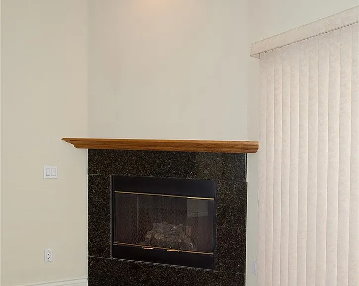 2345 Montrose Ave #5 — Photo 7