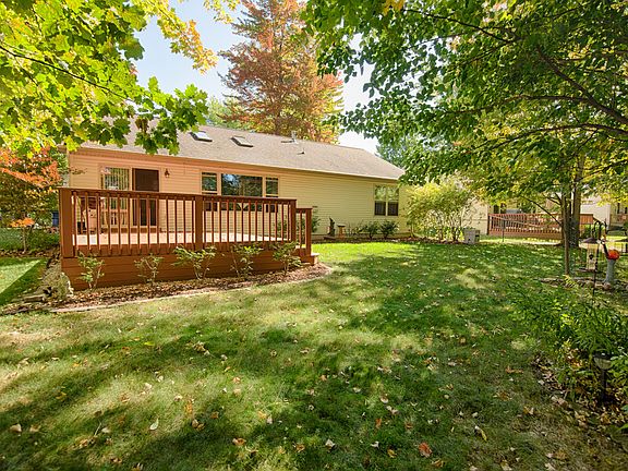 5th image of 2519 Greenwich Cir
