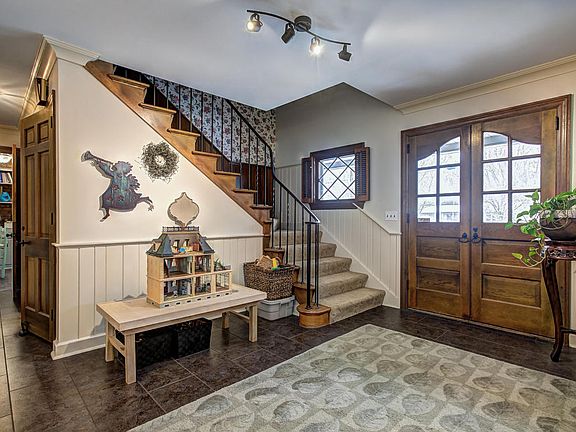 3rd image of 2223 Onekama Dr SE