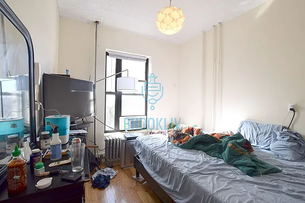 Rented by null | media 48