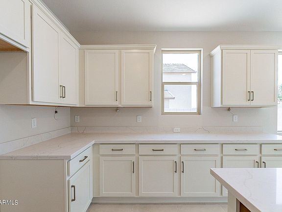 2nd image of 12896 N FOUNDERS PARK Boulevard
