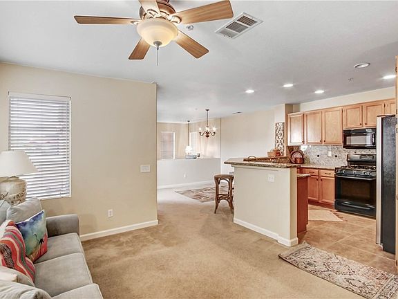 4th image of 39741 Olumbia Union Dr #C