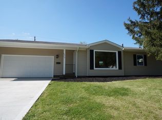 6650 Rochelle Blvd, Parma Heights, OH 44130