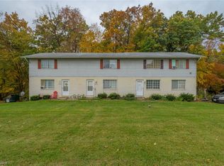 3860-3864 Cottage Grove Rd, Akron, OH 44319