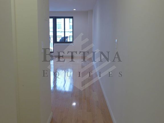 5th image of 77 5th Ave APT 6A