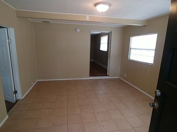 3rd image of 10505 Suomi St