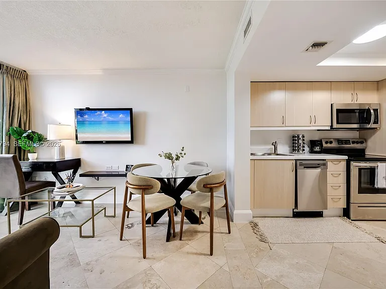 2951 S Bayshore Dr #815 — Photo 6