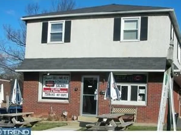 100 E Pennsylvania Ave, Oreland, PA 19075