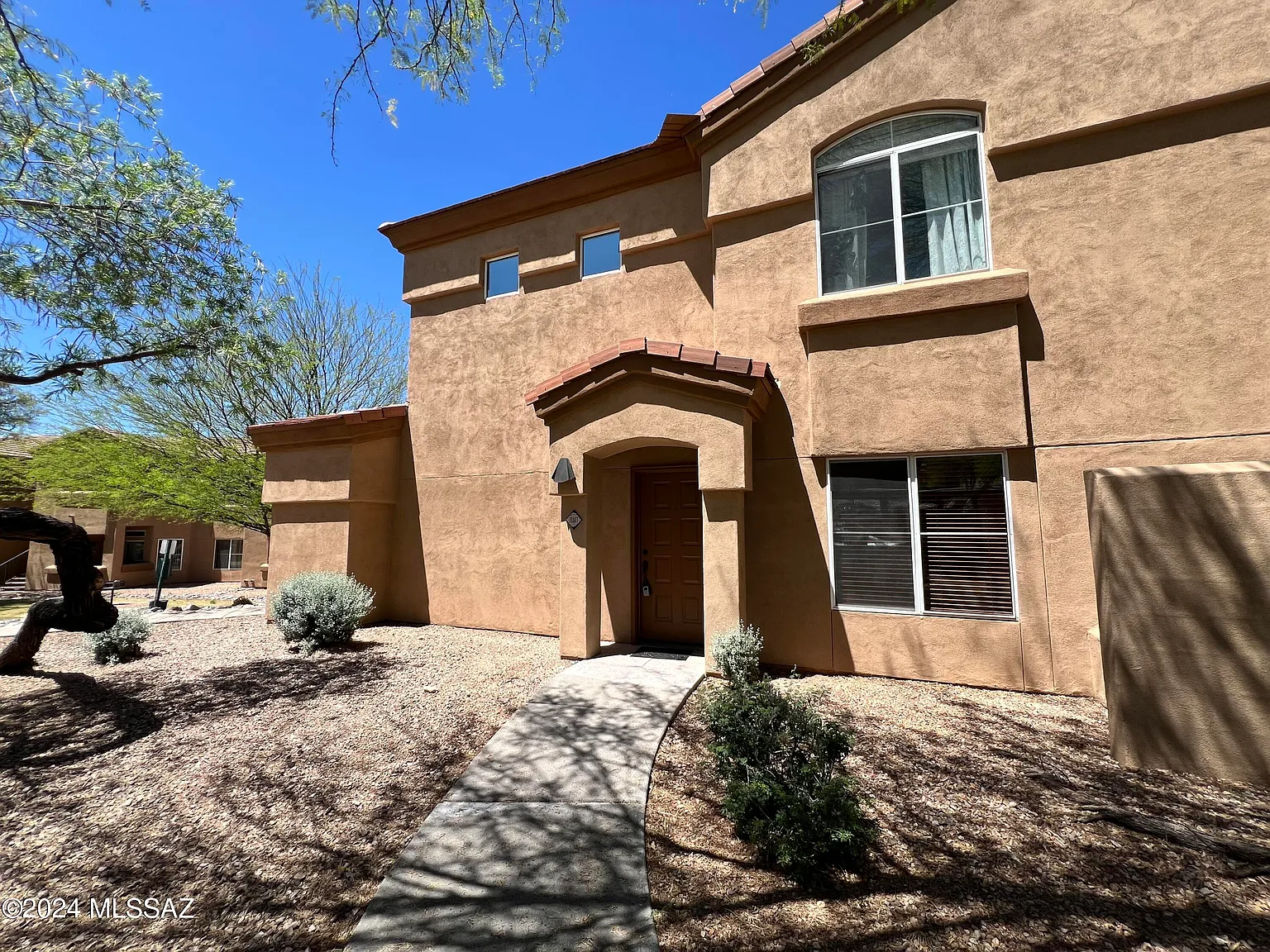 2 bed, 2.0 bath, 1271 sqft, $1,750 — Photo 1