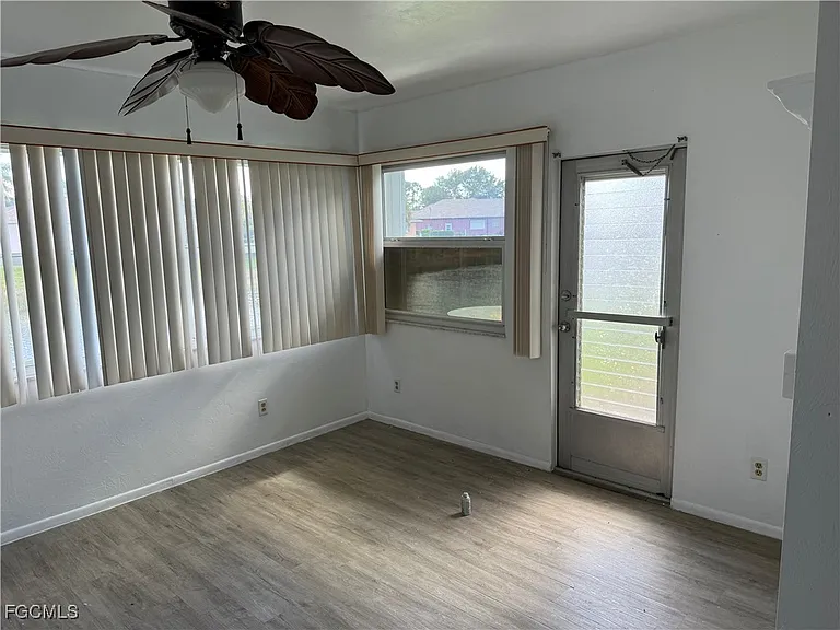 738 Joel Blvd — Photo 6