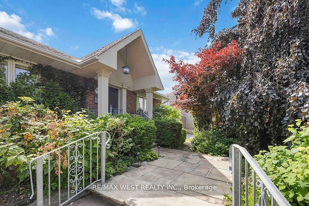 3 bed, $3,300 — Photo 4