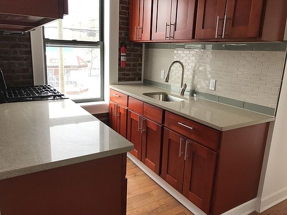 4th image of 3109 21st Ave APT C2