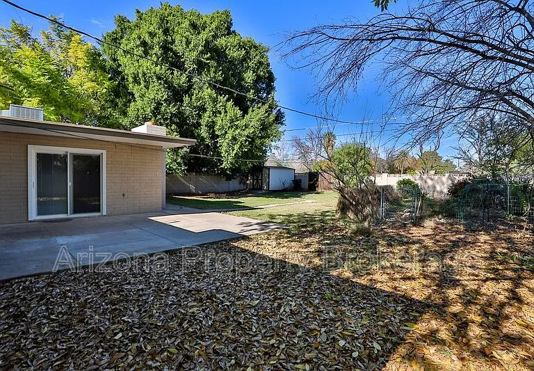144 E Vista Del Cerro Dr — Photo 3