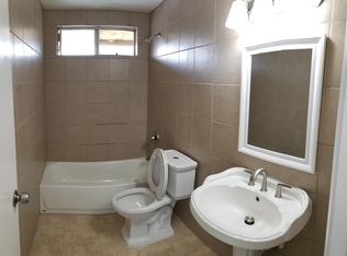 1042 W Pine St, Upland, CA 91786