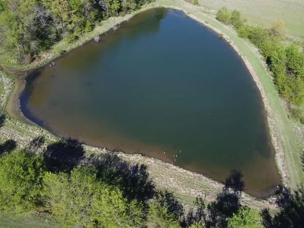 1910 Blackland Rd, Oil Trough, AR 72564